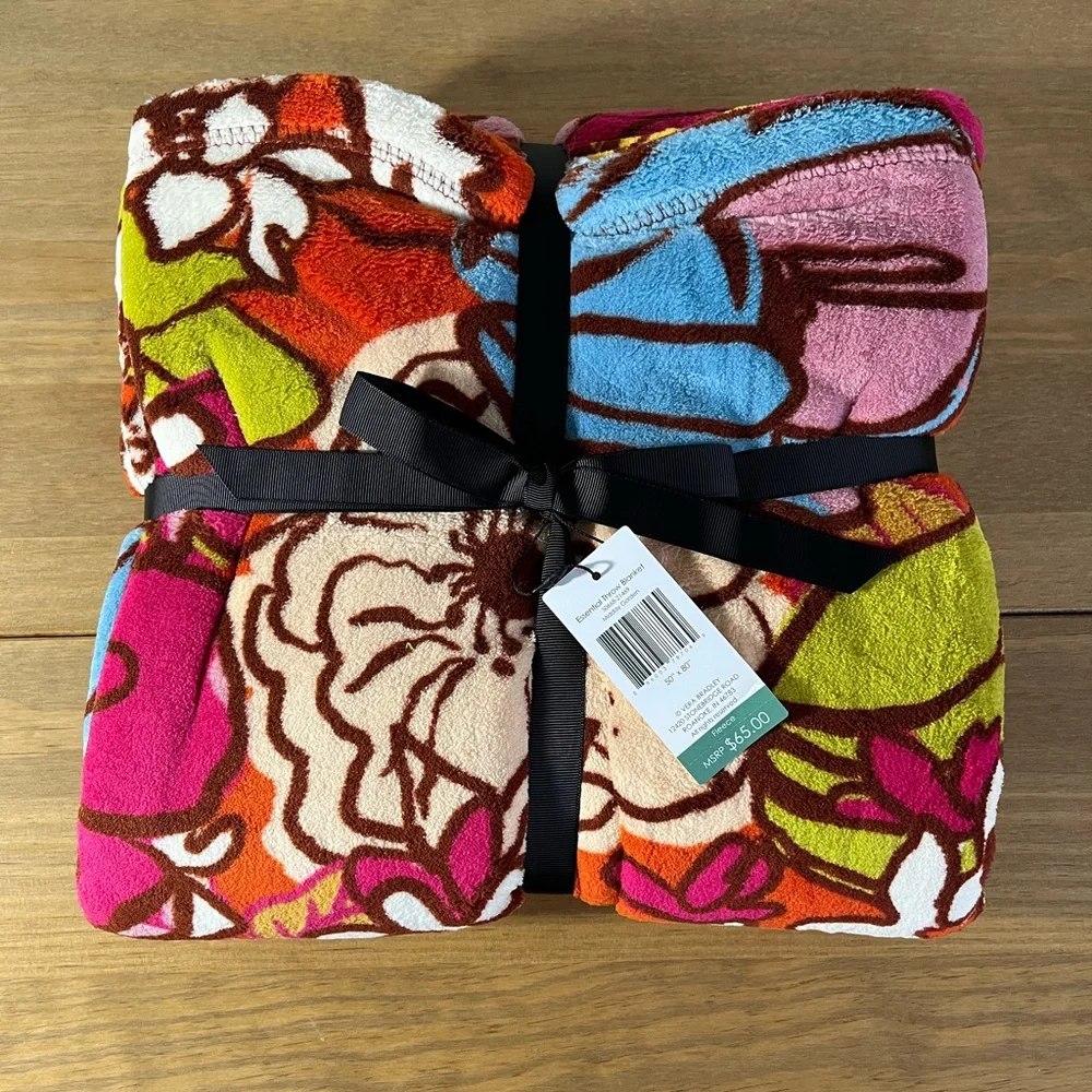 NWT VERA BRADLEY Throw Blanket Midday Garden Fleece 50” x 80” Boho Florals NEW - Picture 3 of 7